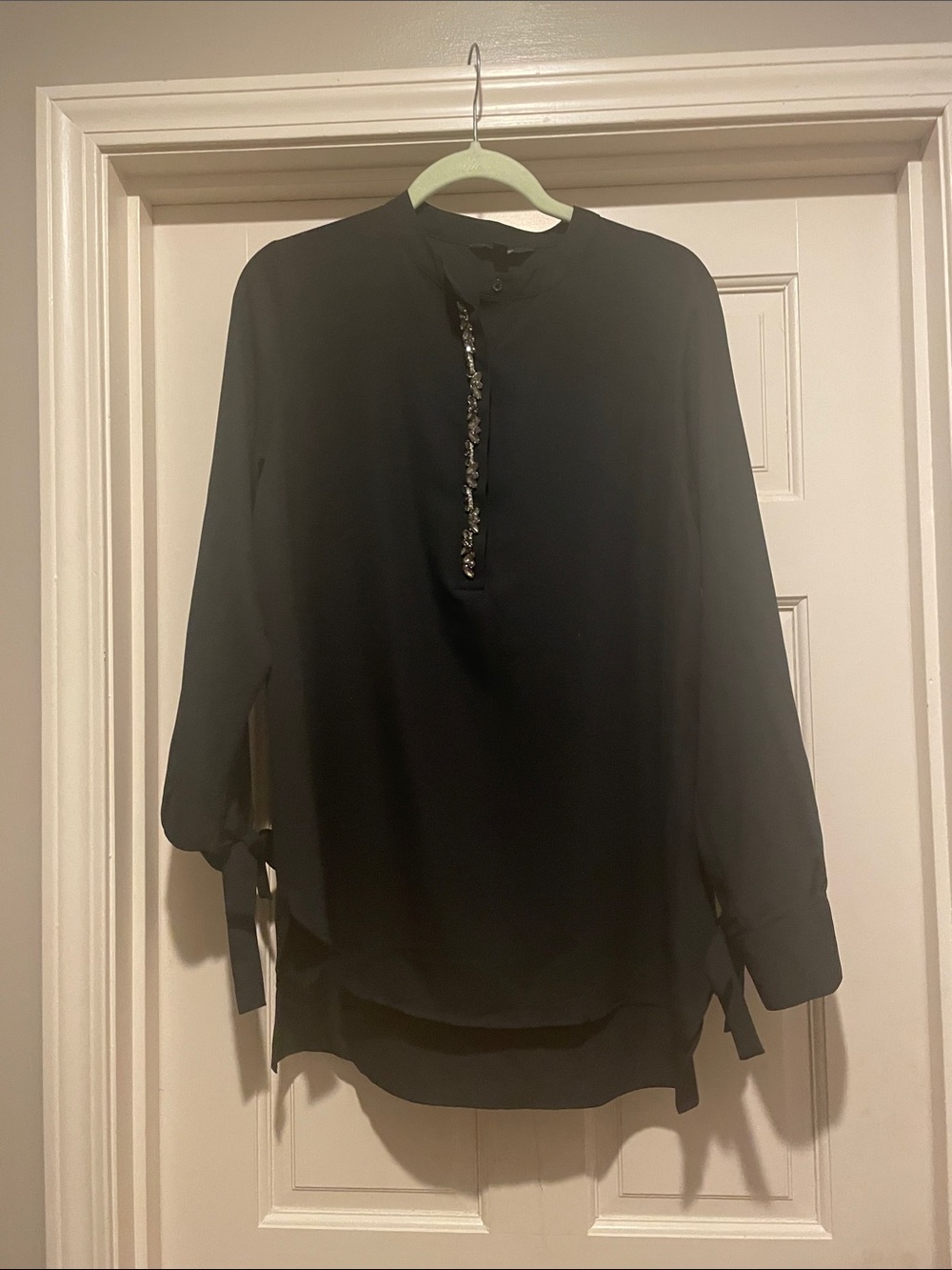 Simply Vera Wang -Black Long-Sleeve Embellished Women's Top-Size Large